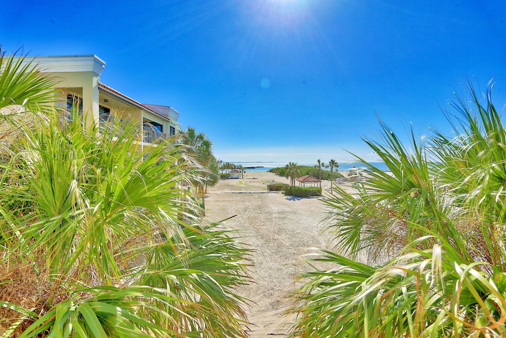 Land's End 9-301 Beach Front-premier