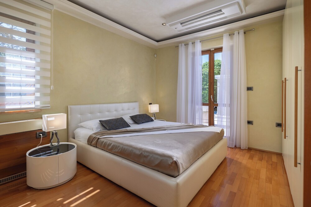 Villa Rosa Magica