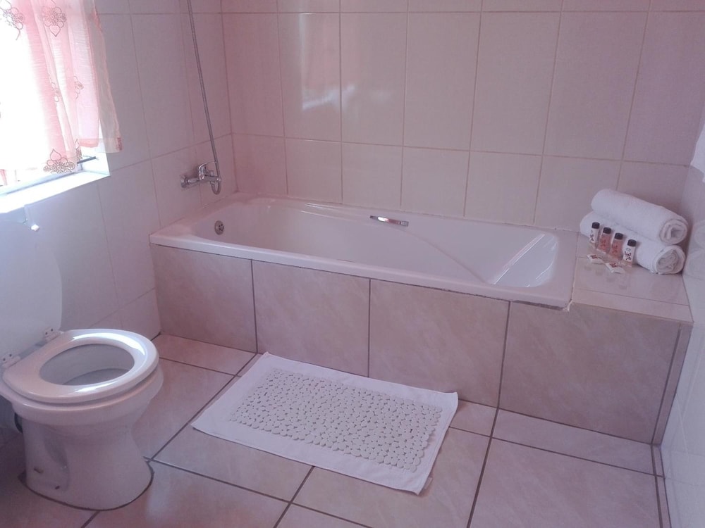Joezebel Guest House