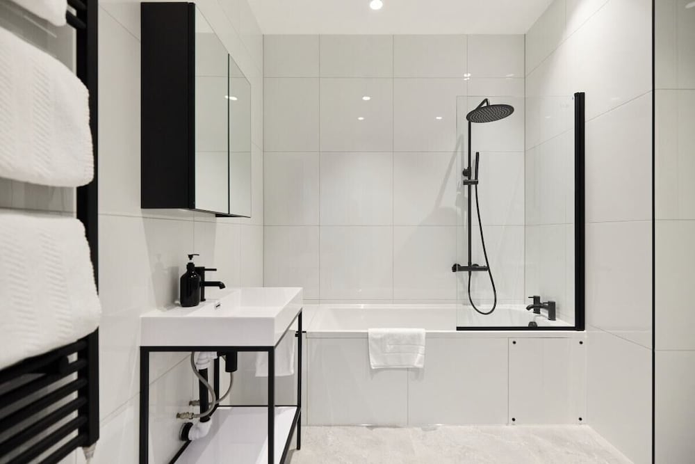 The Brondesbury Hideout - Breathtaking 1bdr Flat With Terrace + Parking