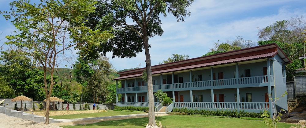 Lanta Miami Resort