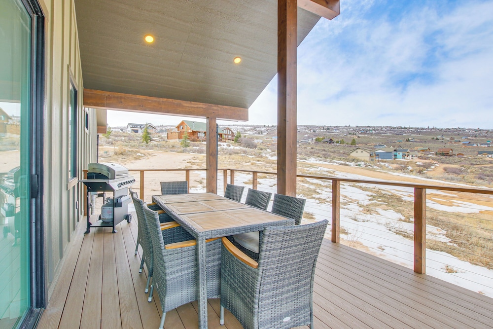 5 Mi to Bear Lake State Park: Home w/ Deck