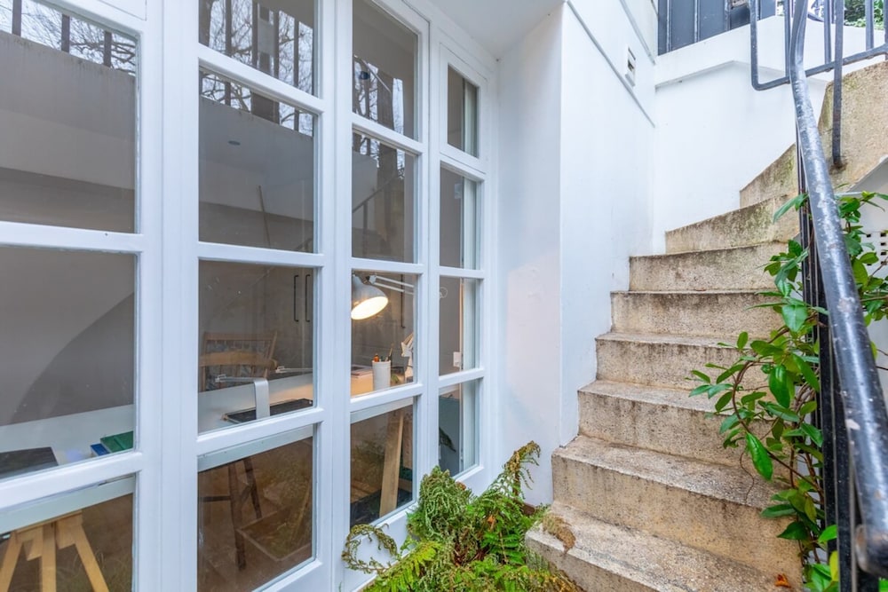 Chic 1BD Flat W/private Terrace Knightsbridge!