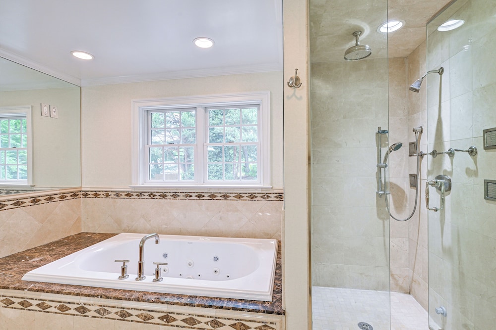 Private Pool & Patio: Luxe Westchester Home!