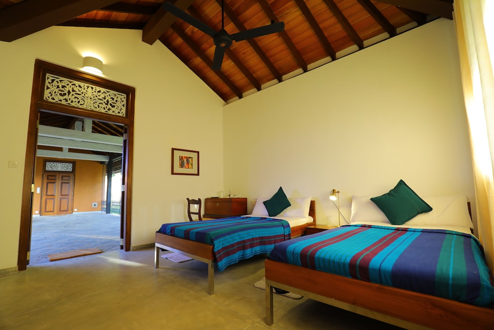Makuludola Bungalow view 4