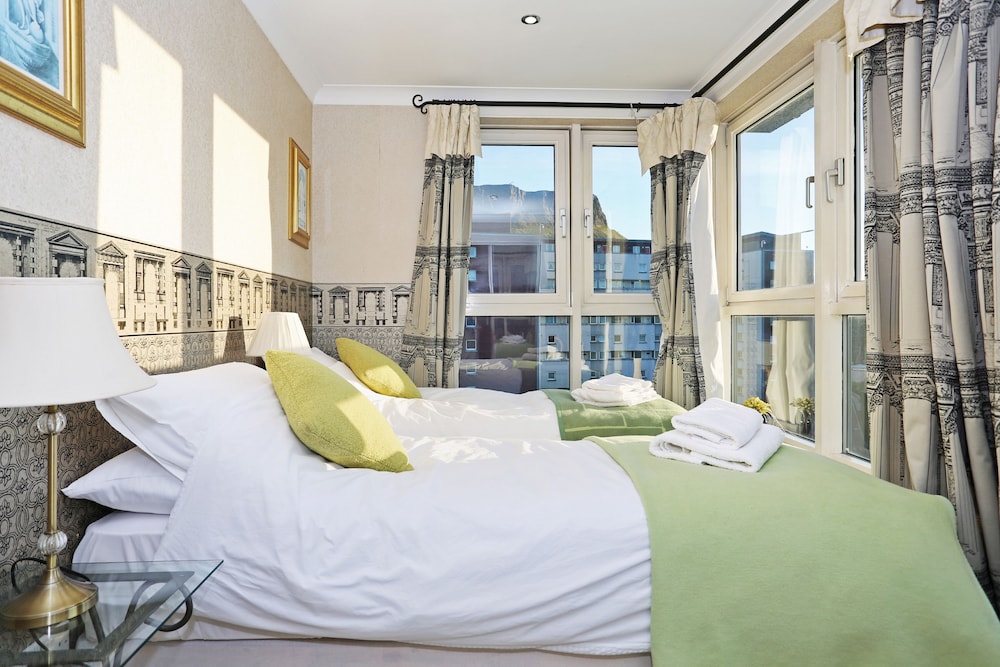 Edinburgh Arthur Seat View Apartment view 2