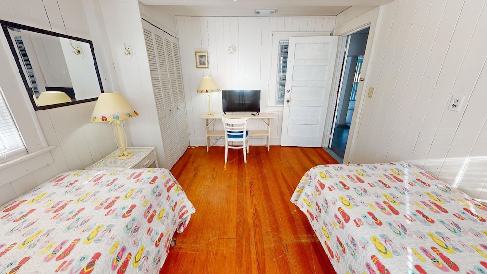 9 Shirley Road by Tybee Vacation Rentals