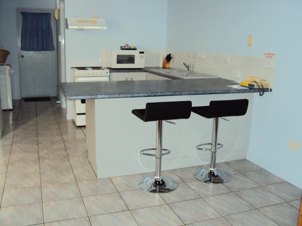 Palm Valley Motel and Self-contained Holiday Units