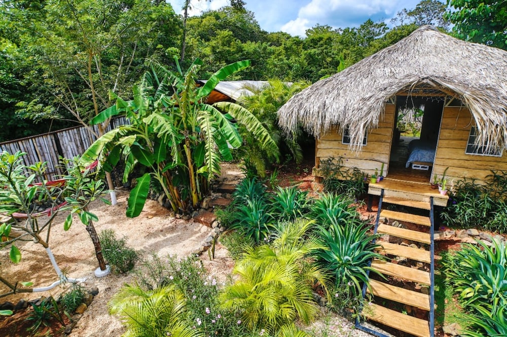 Flor y Bambu Hotel Glamping