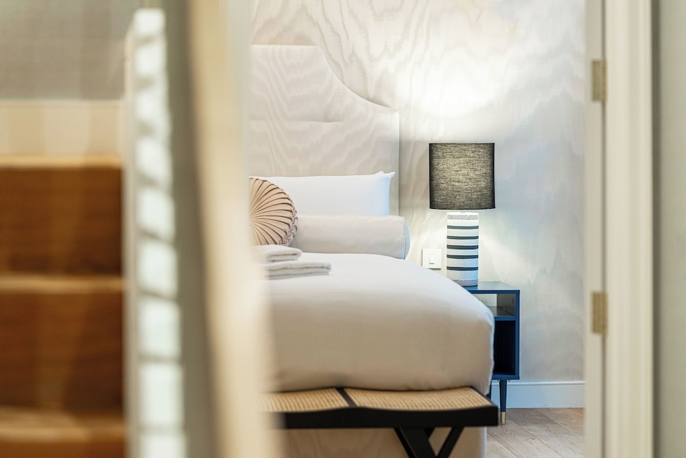 Luxury flats near Big Ben and London Eye
