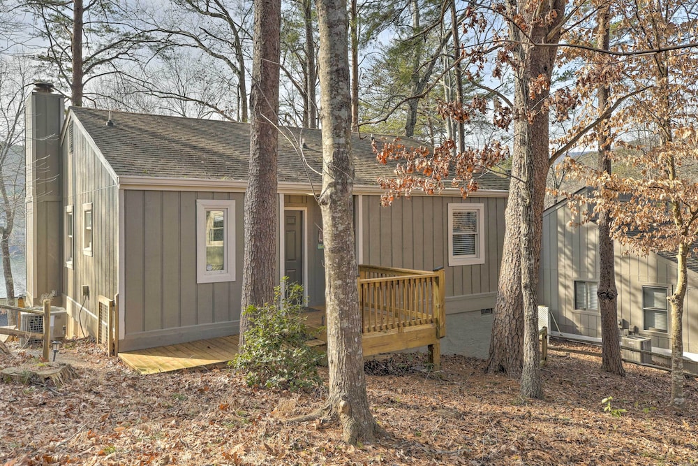'indigo Cottage' w/ Deck on Lake Arrowhead! view 2