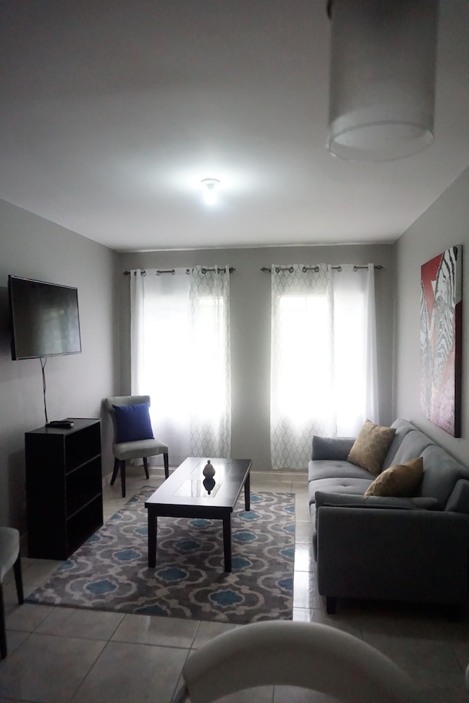 New Kingston Guest Apt Surbiton