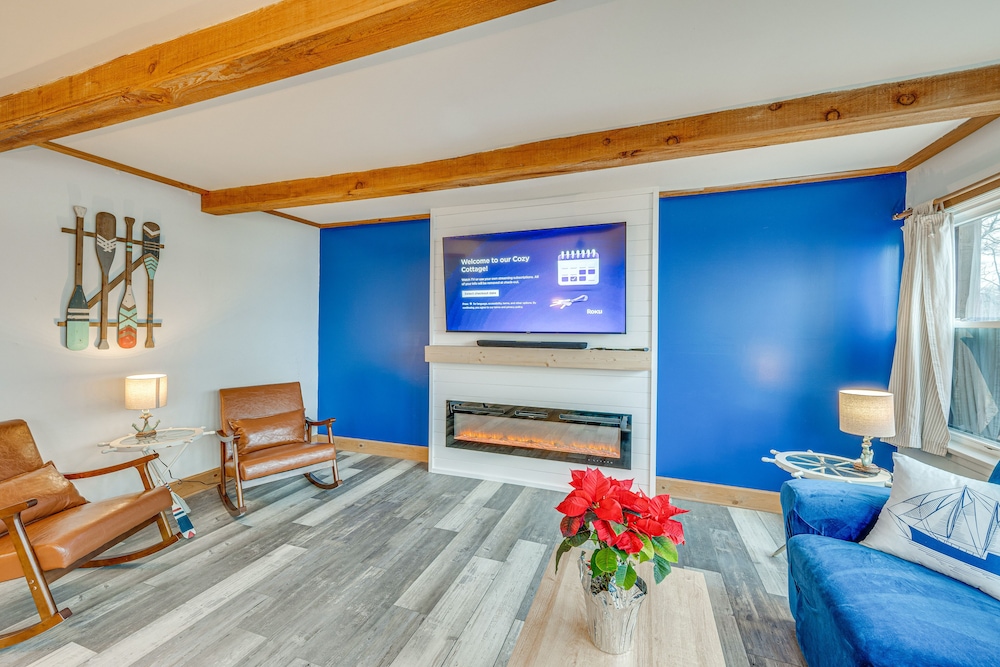 Waterfront Fox Lake Vacation Rental w/ Fire Pit! - Property Image 19