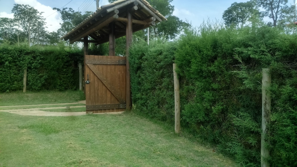 Casa Vila Pinhal Broa