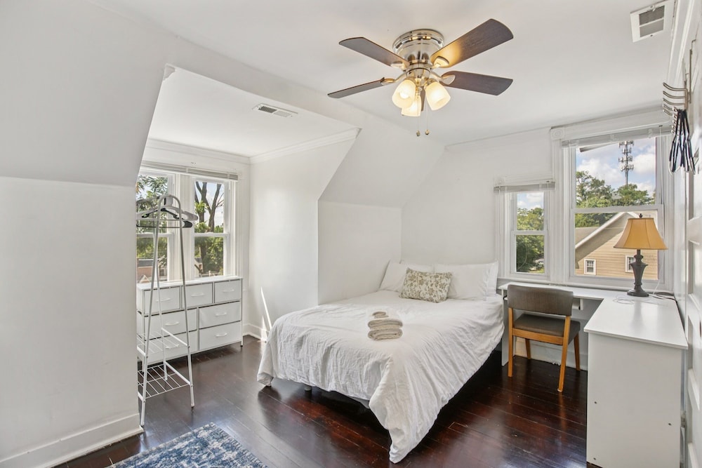 Charming Victorian Home With Porch & Large Yard 7 Bedroom Home