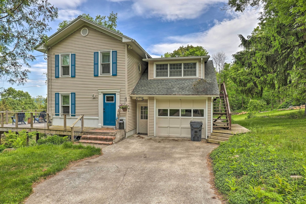 Spectacular Views w/ Deck, Fire Pit, & Game Room! view 2
