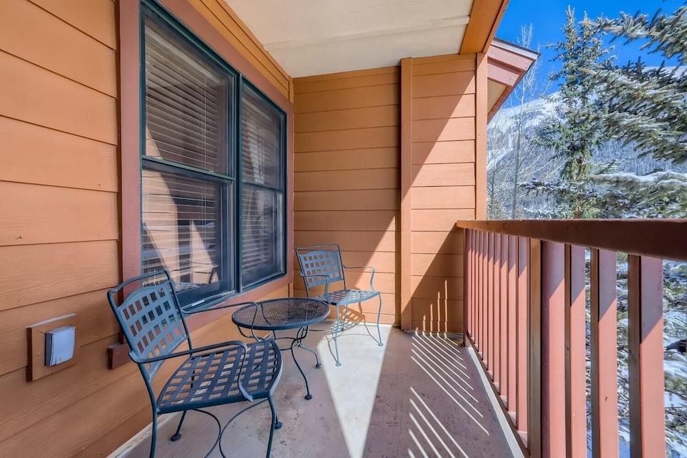 Copper Springs 209 2 Bedroom Condo by RedAwning