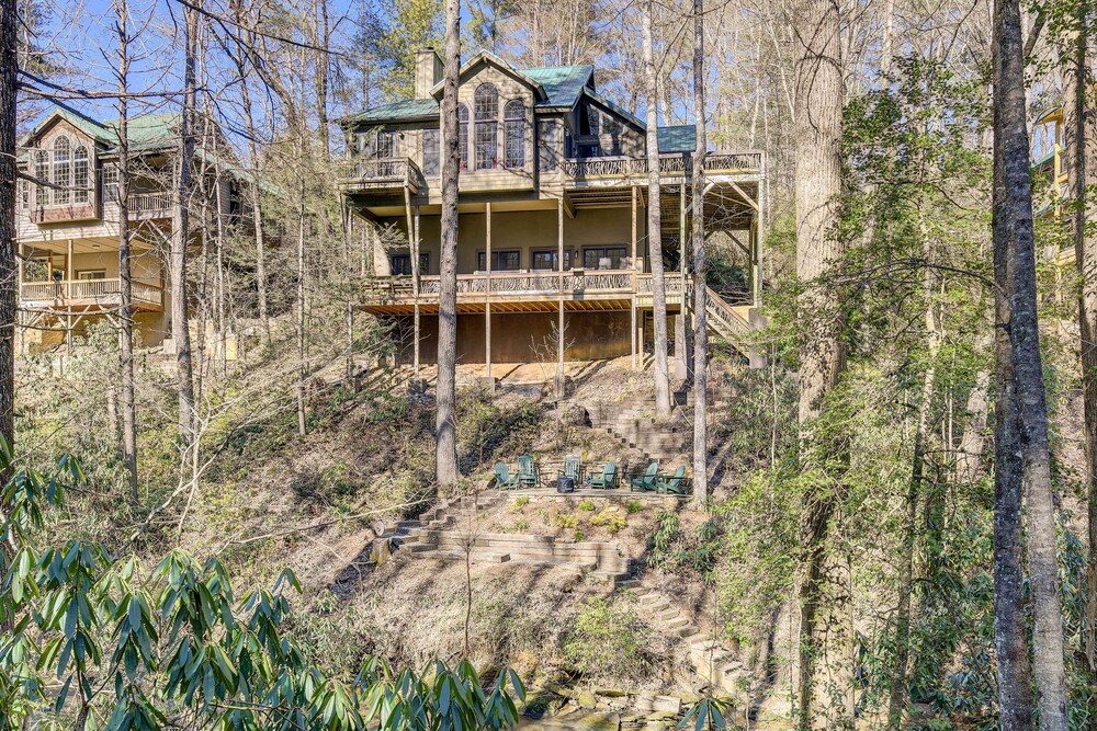Lake Access + On-site Creek: Lake Toxaway Home! view 5