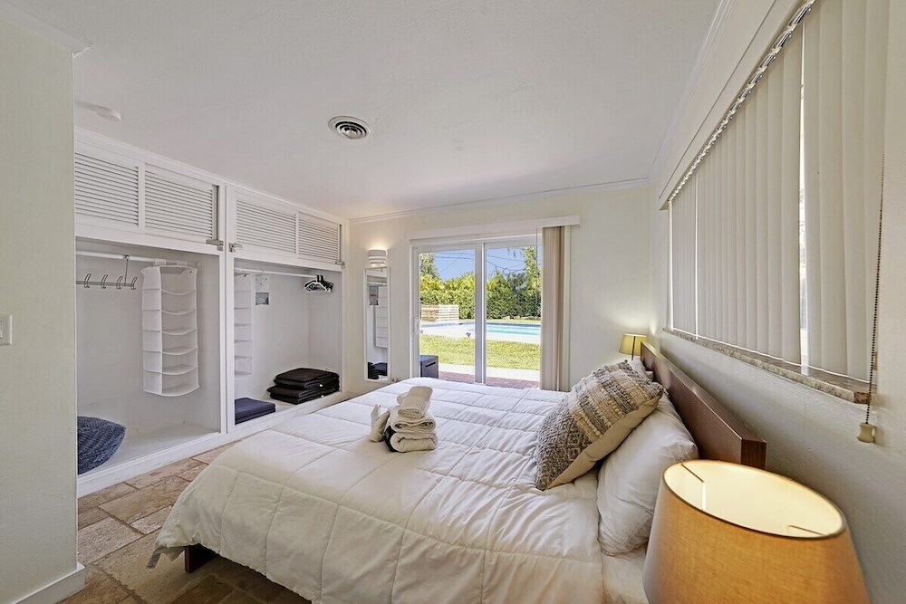 332 Wilton Manors in Wilton Manors