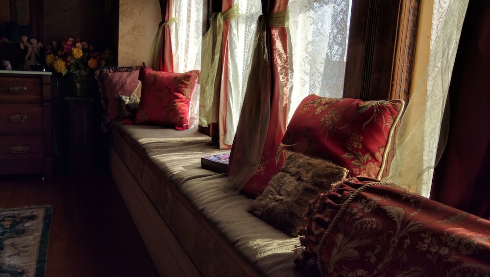 Milwaukee Vacations - Manderley Bed and Breakfast - Property Image 51