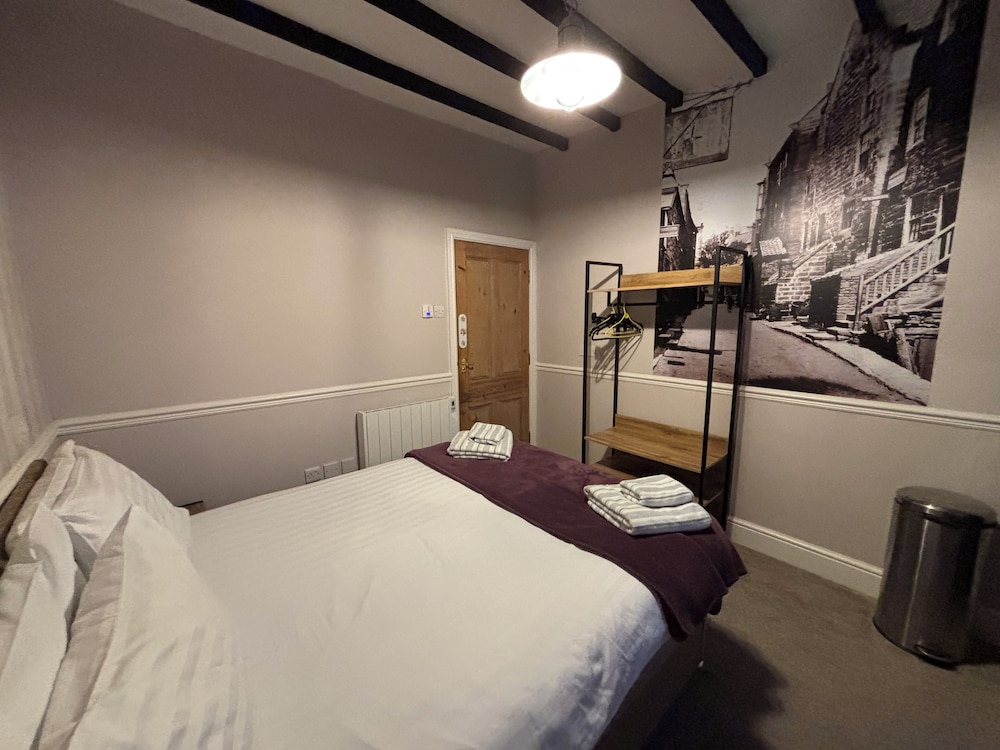 The Lansbury - Whitby