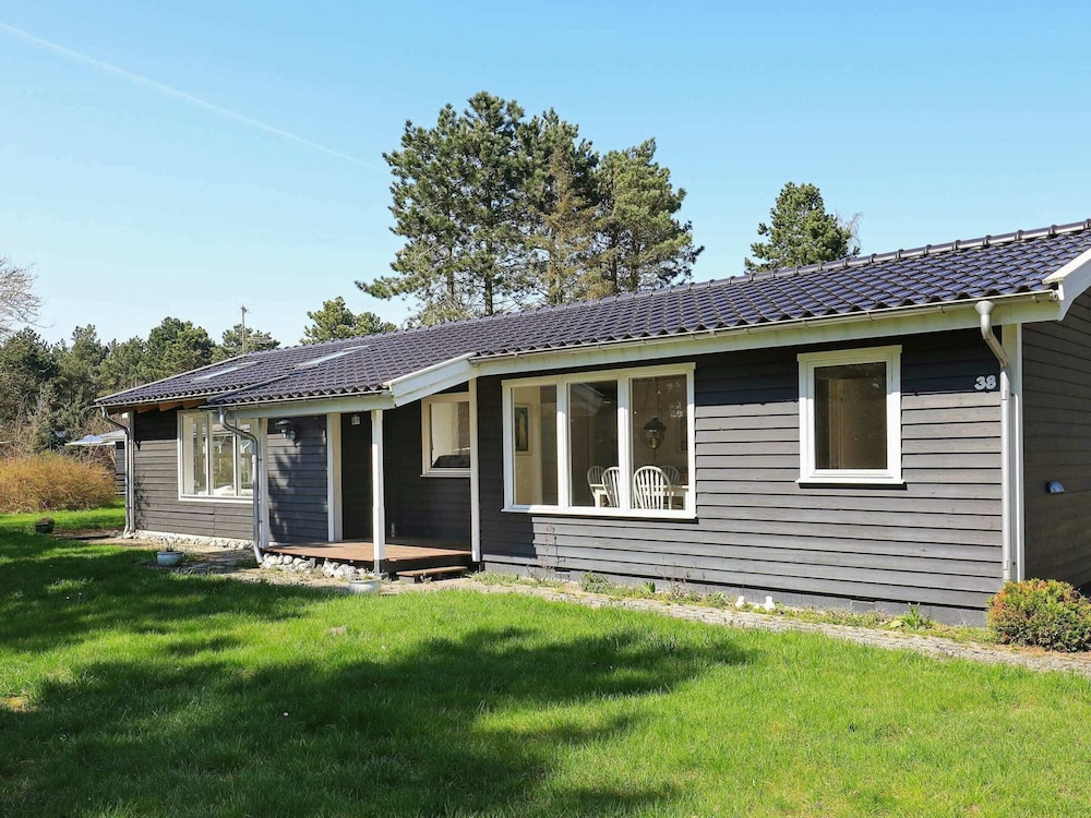 6 Person Holiday Home in Rodby