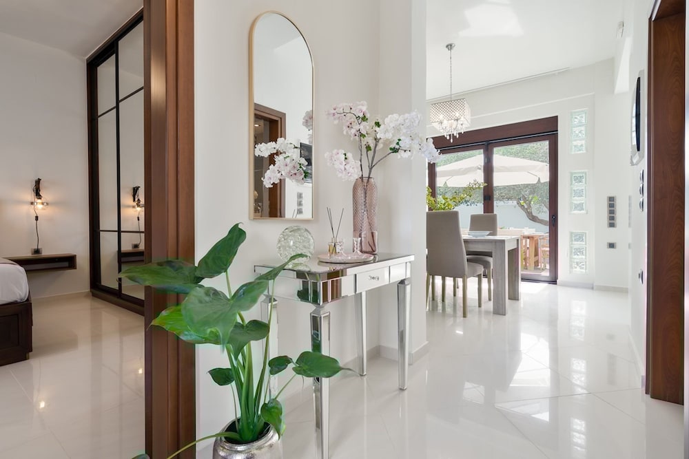 Chania Boutique Villa - Steps From the Beach