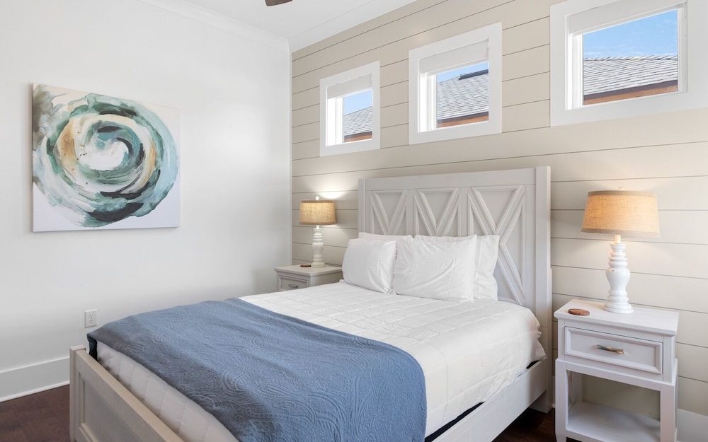 5BR Getaway w/ Private Pool, Golf Cart, 4 Bikes & 30A Convenience!