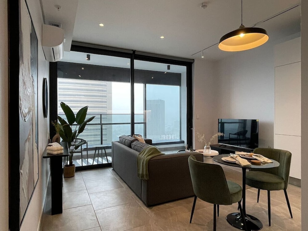 Luxury City Apartment at the Rubik