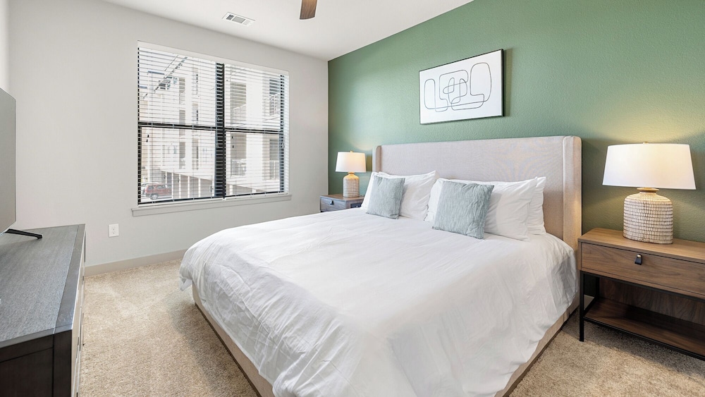 Landing Apartments Denver - Firestone