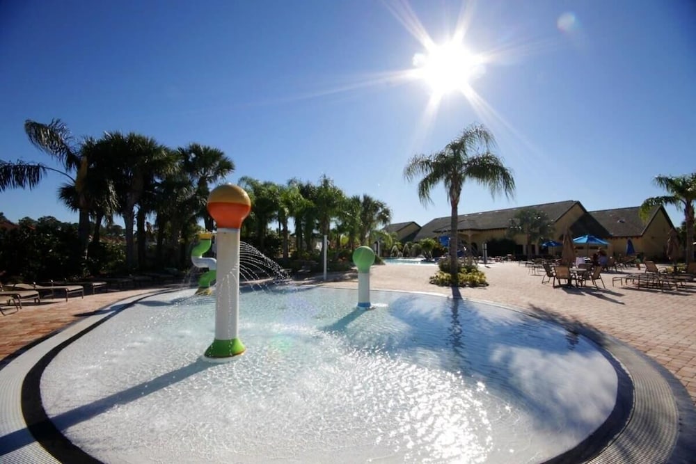 Sunny Paradise Retreat At Paradise Palms By Shine Villas 4 Bedroom Townhouse