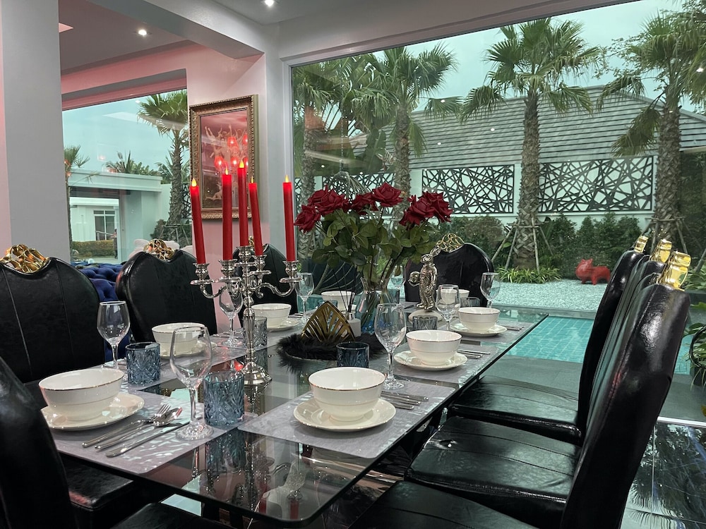 Premium Pool Villas Pattaya
