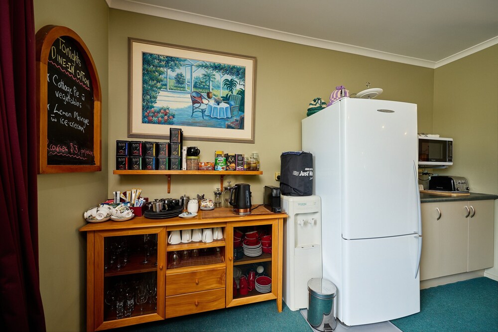 Awatea Country B&B