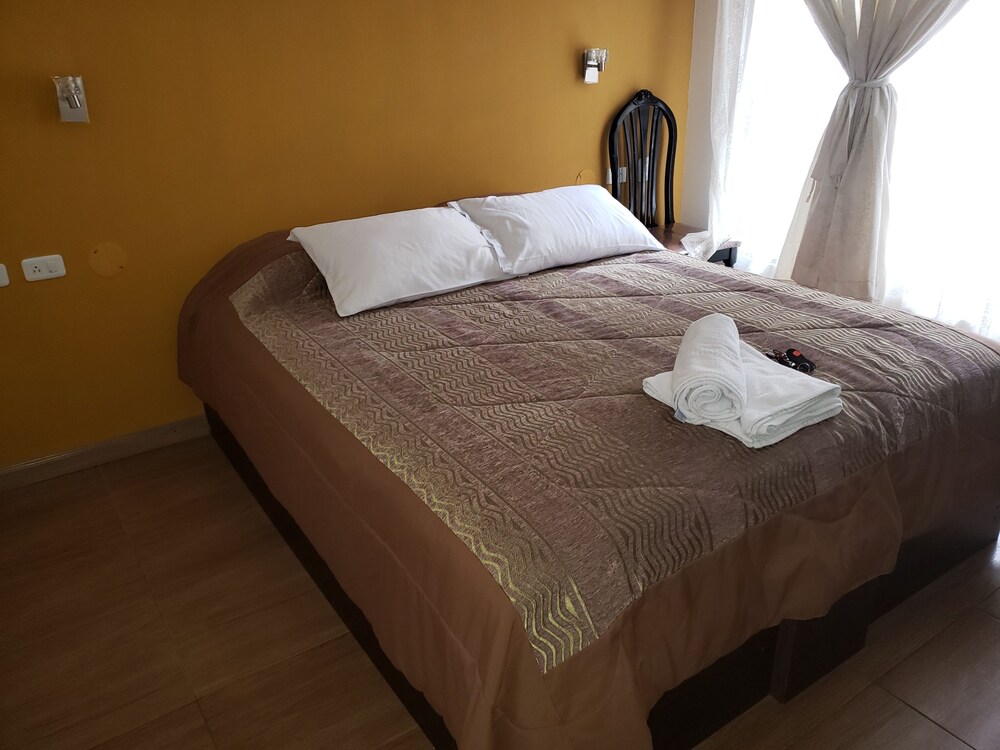 Hostal Monte Real