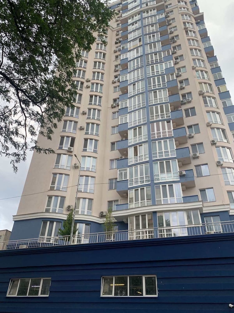 New apartment in the Kyiv downtown view 2