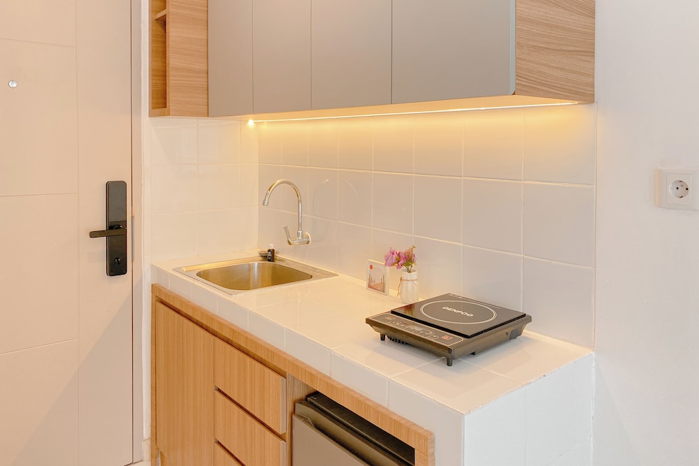 Best Studio Room At Tokyo Riverside Pik 2 Apartment