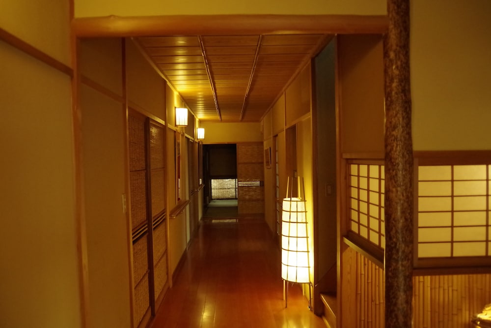 GUESTHOUSE engiya