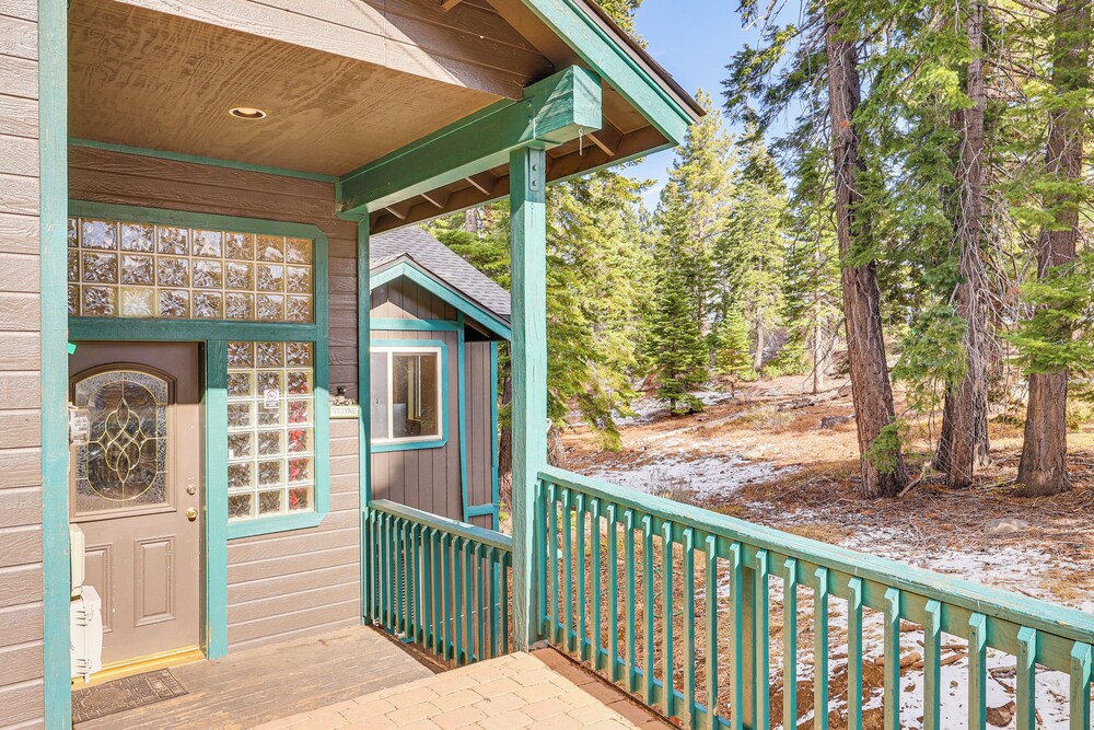 7 Mi to Beach: Home w/ Hot Tub in South Lake Tahoe