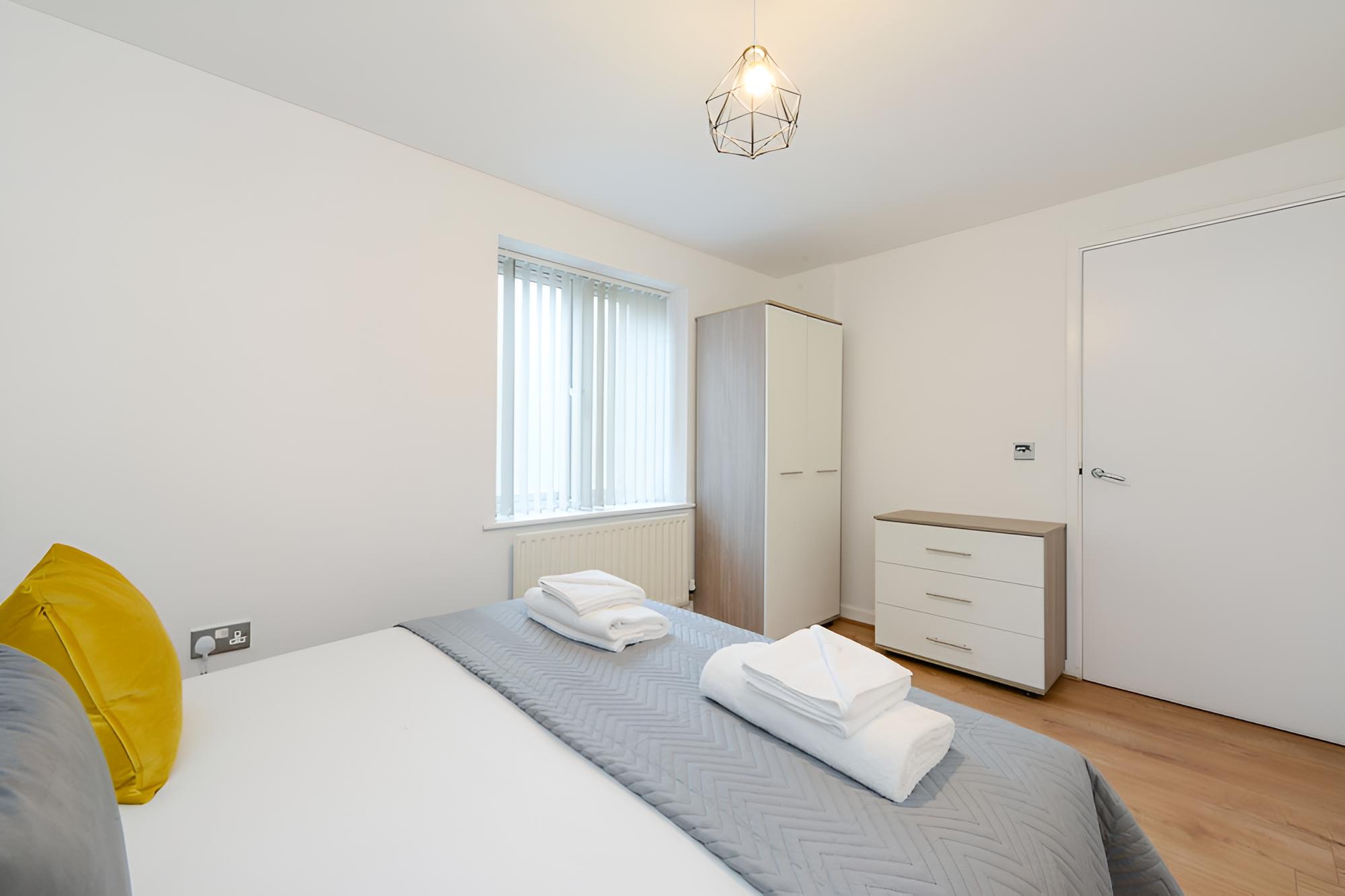 The Zone - Contemporary 2bed Luxe Apt view 3