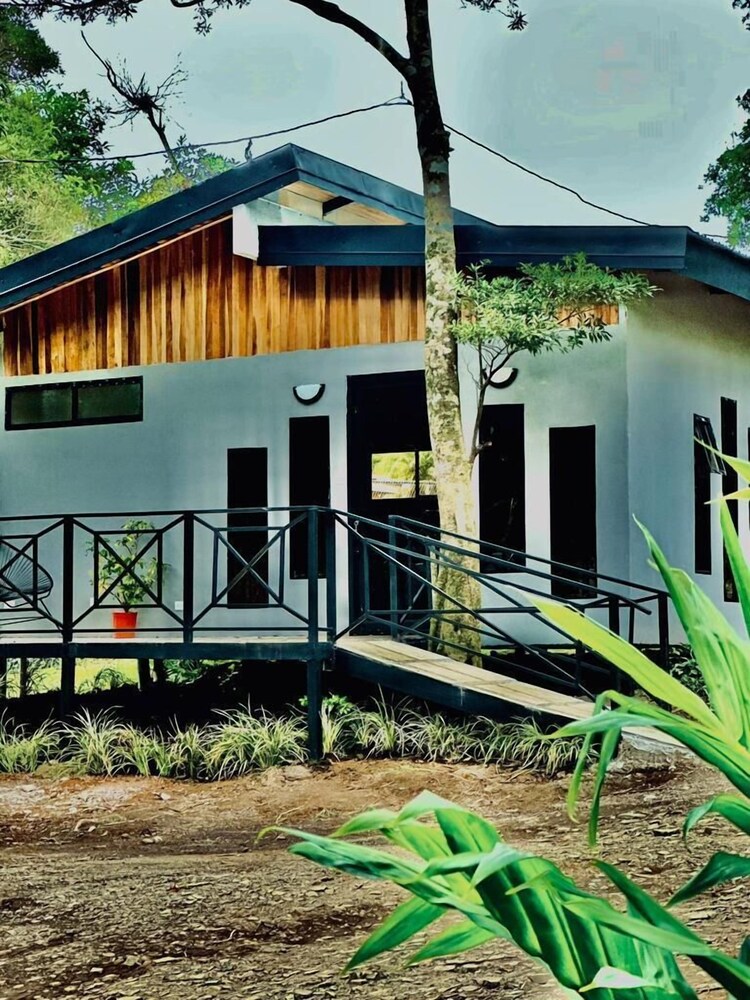 Cabañas Roca Verde Monteverde