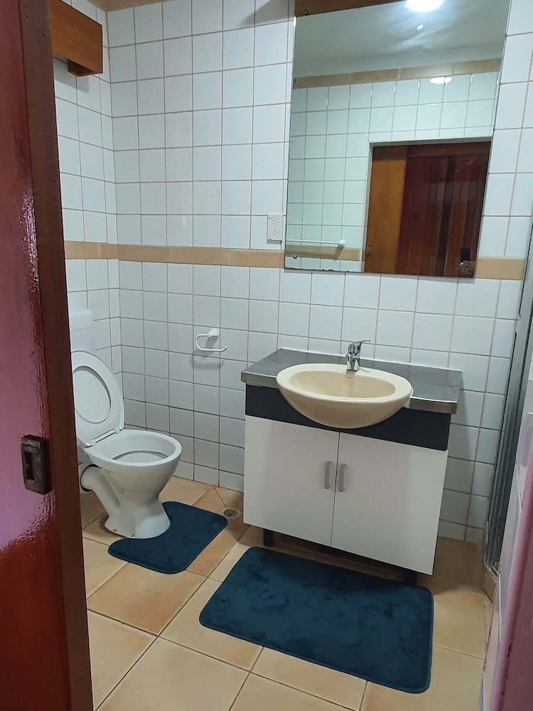 Axis Apartments