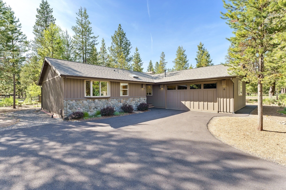 6 Dutchman 3 Bedroom Home