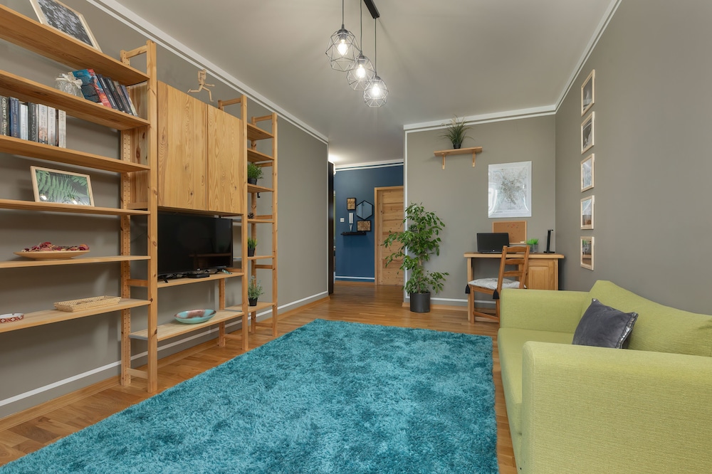 Turquoise Blue Apartment by Renters view 2