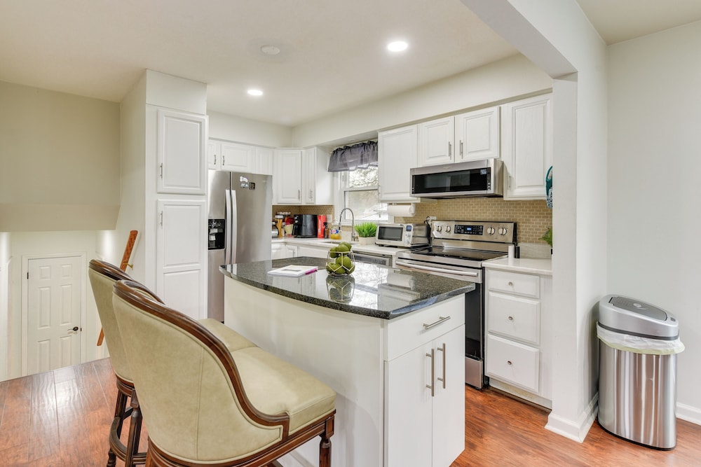 8 Mi to Uptown: Home w/ Hot Tub in Charlotte!