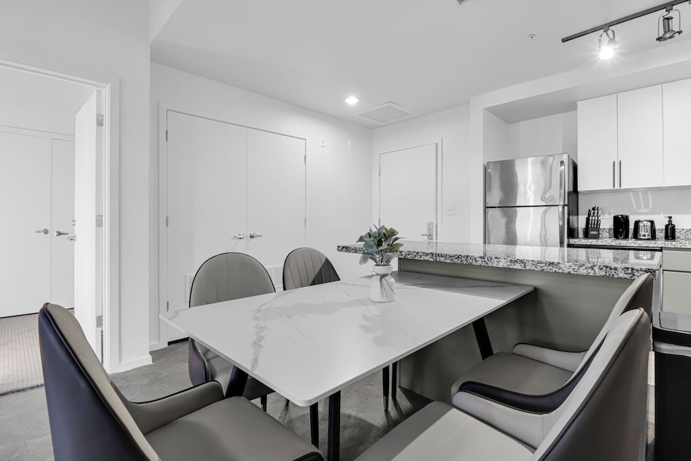 Phoenix Urban Luxury Escape