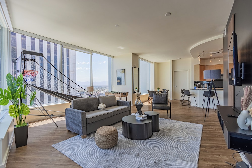 ROVE LIVING/KL - 44 Monroe