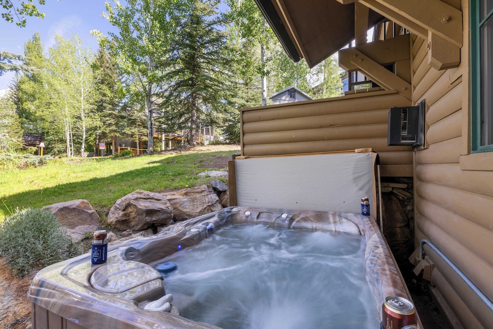 Foxglove at Deer Valley by Avantstay: A Charming Park City Getaway