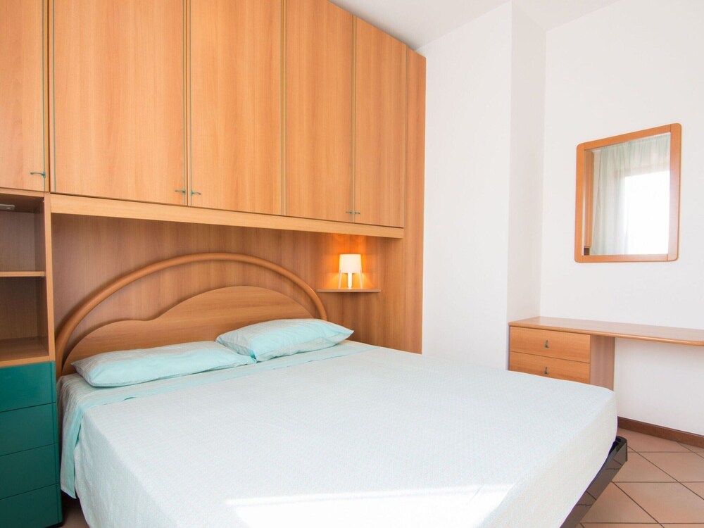 Cozy Holiday Home in Rosolina near Sea Beach view 5