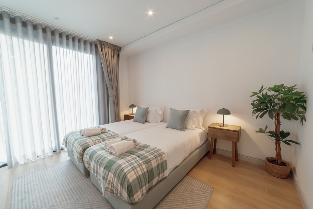 Heart OF Porto Apartment G by Vacationy