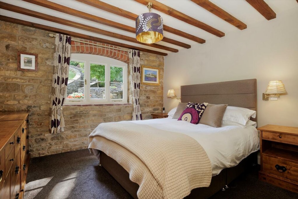 Fabulous Farmhouse in Hampshire